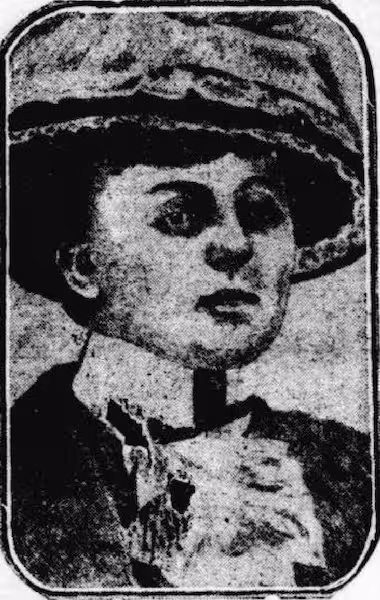 Madame Cadiou
29 octobre 1919 Photographie de presse, Le Nouvelliste (octobre 1919) : portrait de Mme veuve Cadiou