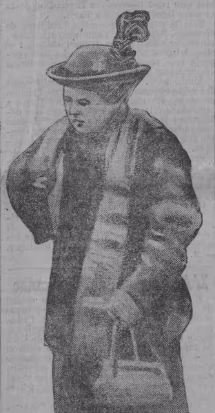 Mme Pierre, mère de l'ingénieur (photo prise à Landerneau)
6 mars 1914 Photographie de presse, Le Journal (mars 1914) : Portrait de Désirée Pierre, mère de l'ingénieur Louis Pierre
