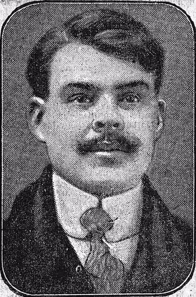 Jacques-Marie Bossard
24 avril 1914 Photographie de presse, Le Matin (avril 1914) : Portrait de Jacques Bossard ancien veilleur de nuit de l'usine de la Grande Palud