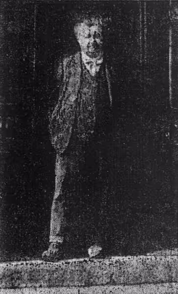 L'armurier Simon
13 mars 1914 Photographie de presse, l'Ouest-Éclair (mars 1914) : portrait de Félix Simon armurier à Guingamp